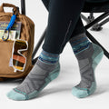 Women's Hike Zig Zag Valley Mid Crew Socks Medium Gray - ver - 2