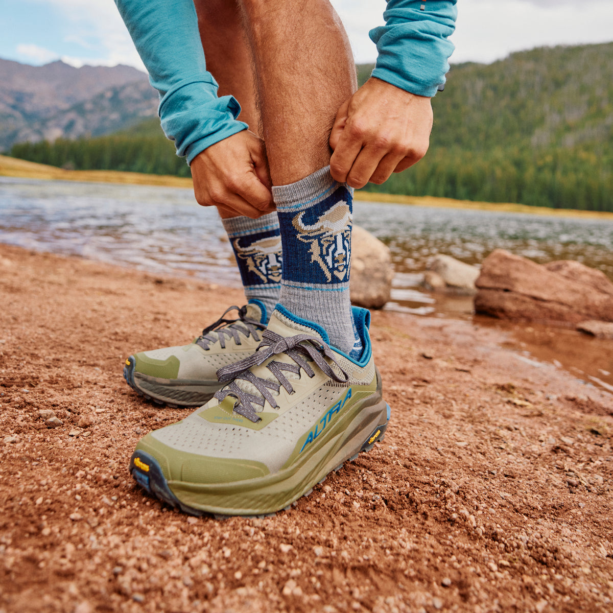 Hike Bison Crew Socks Light Gray - ver - 3